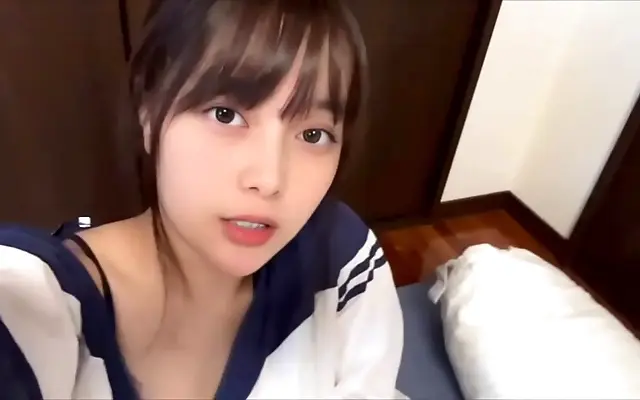 香五月 一区二区三区 漂亮的 Four Times a Week I Cant Help But Wonder If Youre Watching My Private Moments