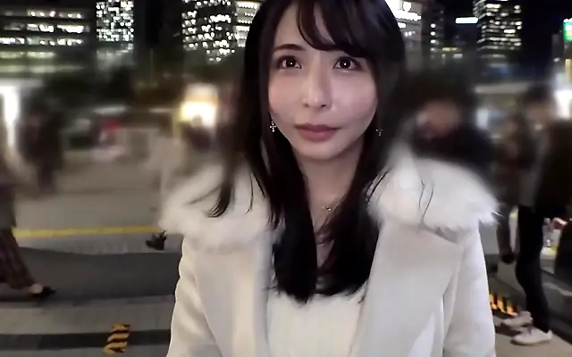 精品少妇 诱人 一区二区无 Silk Sheets and Savage Pleasure Hardcore Japanese Babe Goes Wild