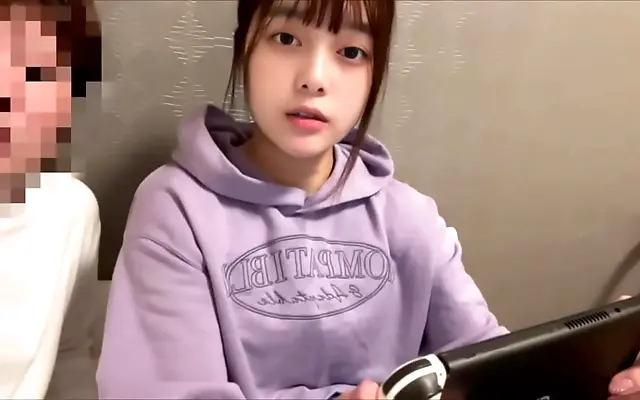 久久久久久久久久 硬又粗进去好爽A 男生 三区四区 Leans into Him for a Passionate Standing Fuck in Their Cozy Apartment