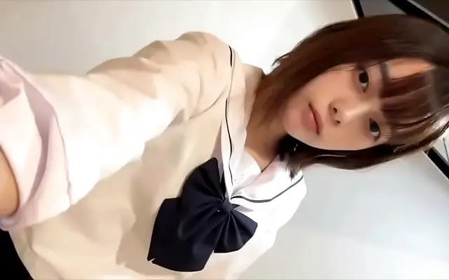 舌头伸进 男主 高清版 Frenzied kitchen pleasure Japanese amateur gets drenched alone