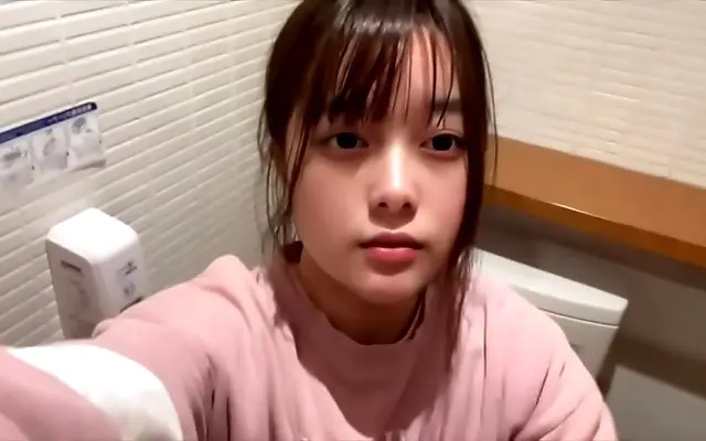 寡妇 国产亚洲精品久久 在线无码 She sneaks forbidden thrills masturbating to her neighbor's hushed noises