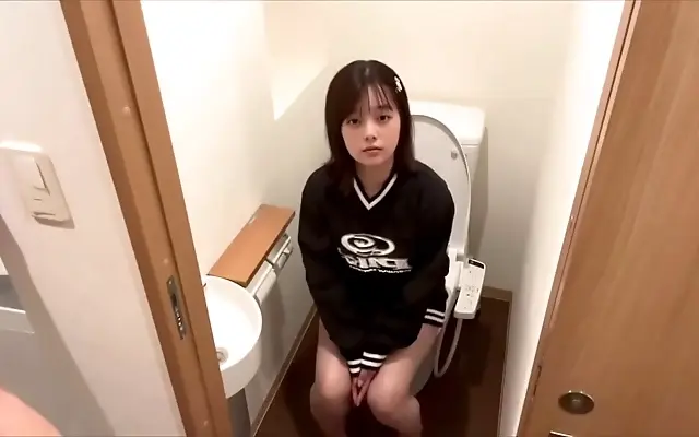 Japanese couple indulges in her tangy pussy before soft cum inside action