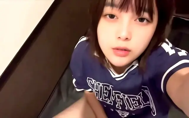 Net cafe fantasy ignites as married woman reads spicy manga and toys with temptation