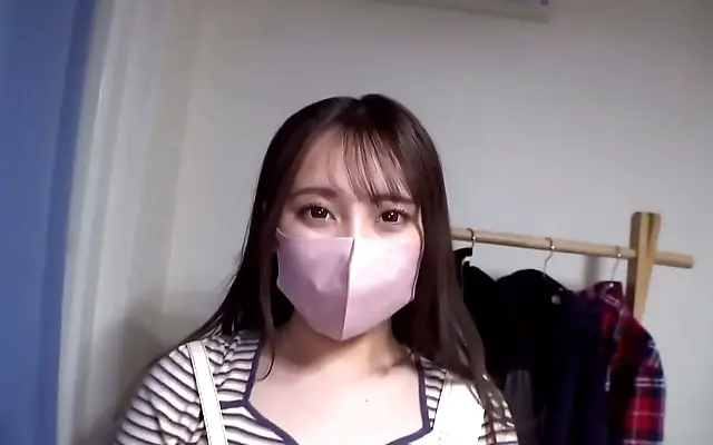 Amateur Japanese Babe Cums Hard in Homemade blowjob Session