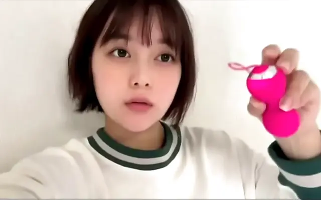 弄得 野外 精品久久久久久久 少女 Young Japanese College Girl Reveals Her Sensual Holiday Masturbation Vlog
