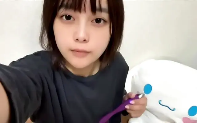 完整版在线 v中文字幕 太深 Close-up POV of a shy Japanese beauty sharing her solo tease