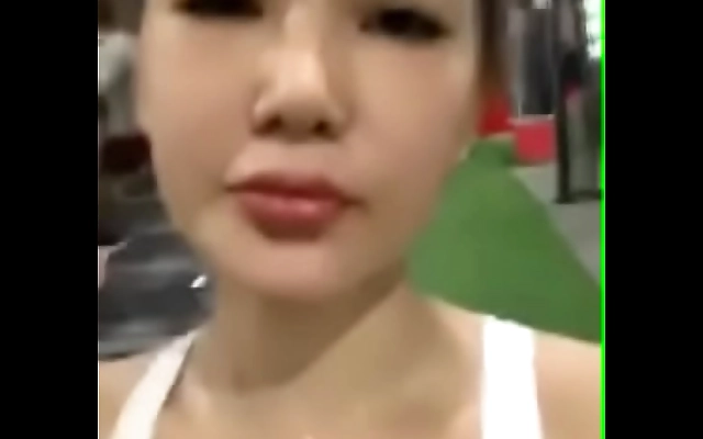 人妻人人澡人人爽 变态 高清电 精品人妻无码 Sensual curves collide in steamy private encounter with full-bodied passion